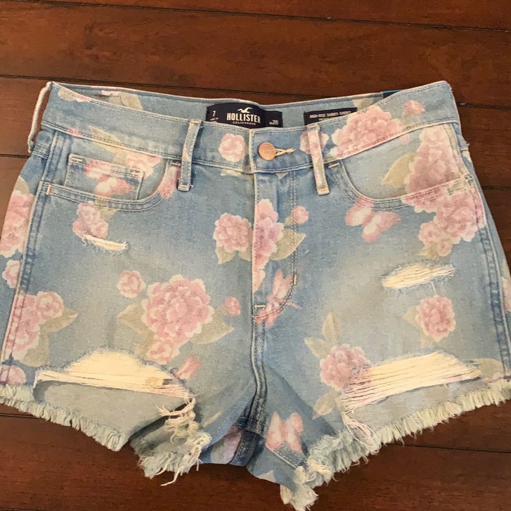 Hollister High-Rise Short -Short